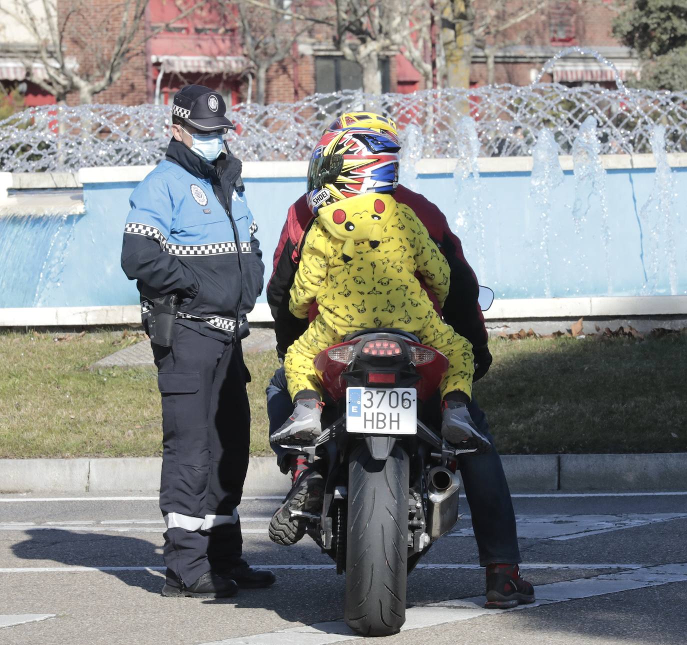 Fotos: Marcha de Pingüinos por Valladolid, entre Vallsur y La Rubia (1/2)