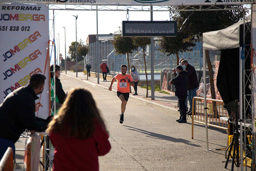 Manuel Vicente Tejedor sentencia su segunda Liga de Cross de Cabrerizos. En féminas Verónica Sánchez gana y ya lo tiene en la mano