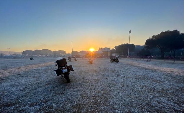 La zona de acampada de Pingüinos amanece helada