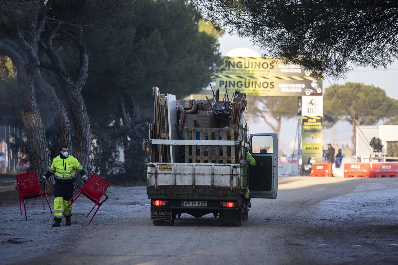 Fotos: Trabajos de limpieza de la antigua Hípica tras el paso de Pingüinos