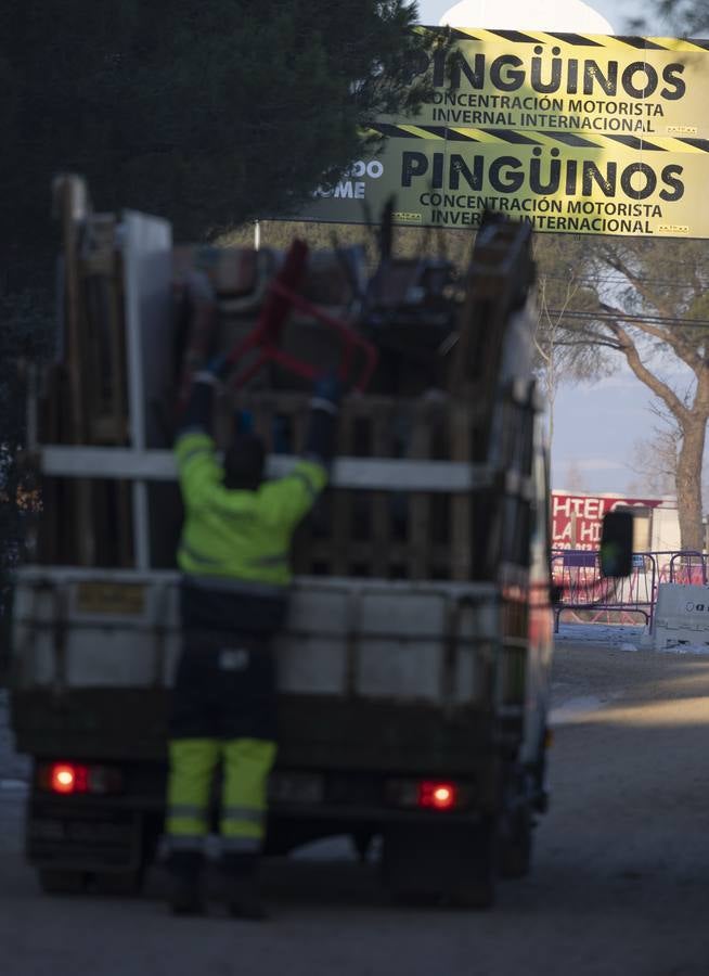 Fotos: Trabajos de limpieza de la antigua Hípica tras el paso de Pingüinos