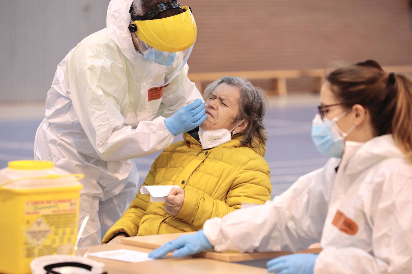 Fotos: Test rápidos de antígenos en la Universidad de Valladolid