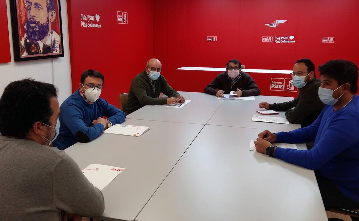 Reunión del PSOE y la Federación de Caza de Salamanca