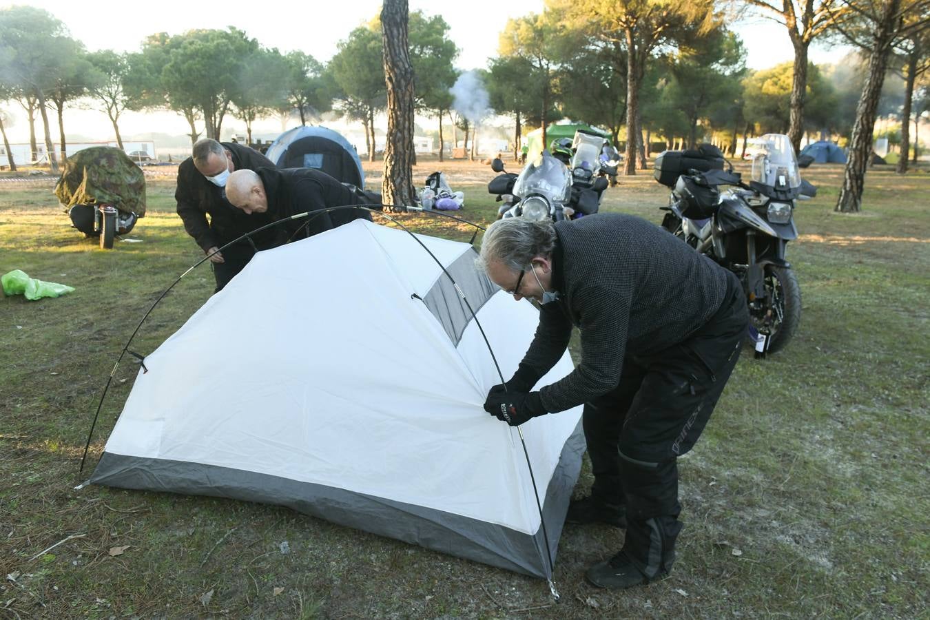 Fotos: Los Motauros encienden las hogueras