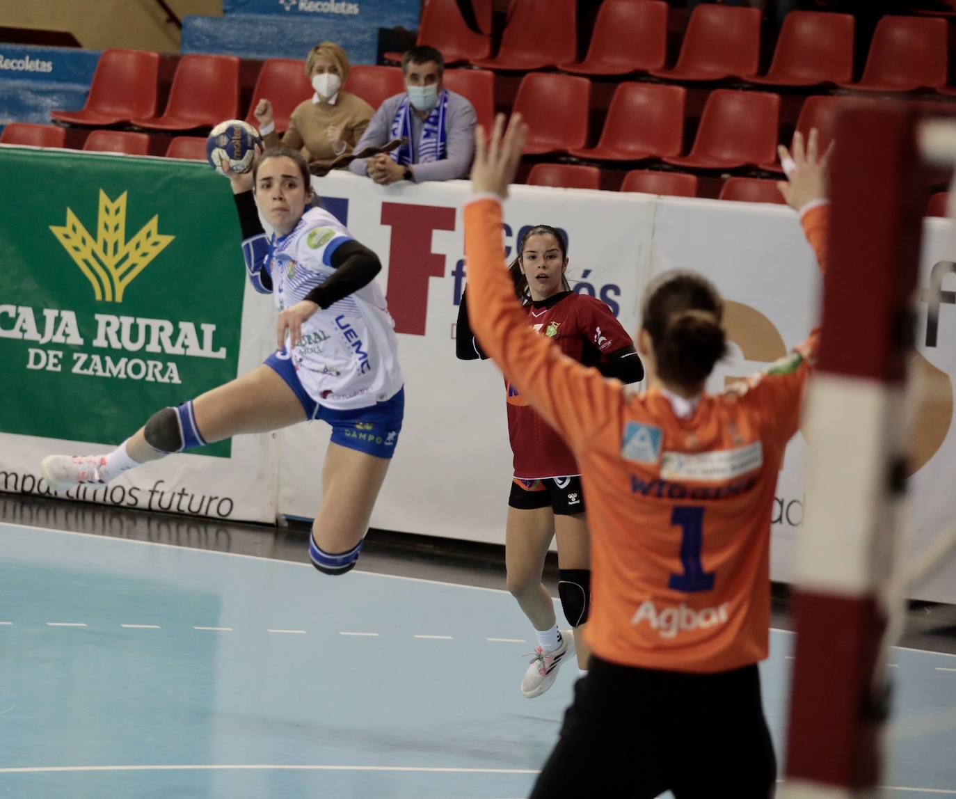 Partido entre el Caja Rural Aula y el Granollers.