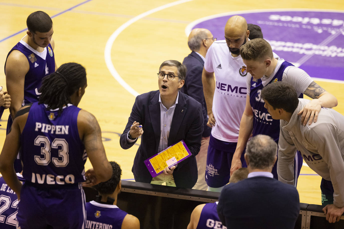 Partido entre el UEMC Valladolid y el Palma disputado en Pisuerga. 