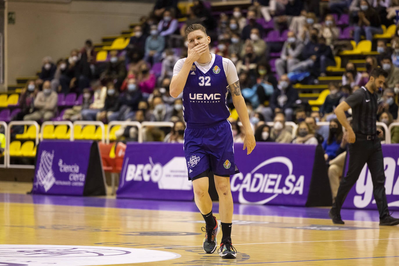 Partido entre el UEMC Valladolid y el Palma disputado en Pisuerga. 