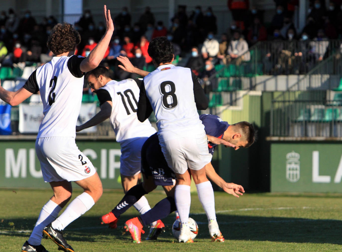 Un momento del partido disputado en La Albuera este domingo. 