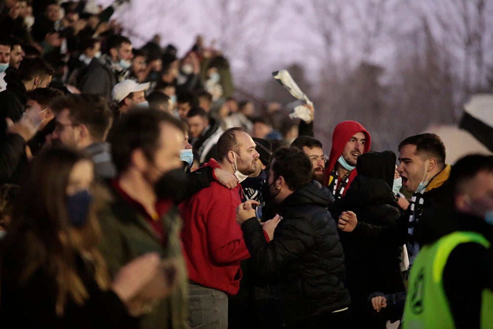 Locura final en el primer partido del año en el Reina Sofía con una remontada que hizo vibrar a la afición