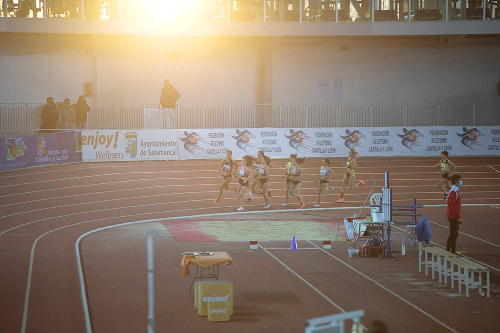 Bruno Hortelano, ilustres integrantes del 4x400, junto al salmantino Álvaro de Arriba, los grandes protagonistas de la tarde de atletismo en la Carlos Gil Pérez