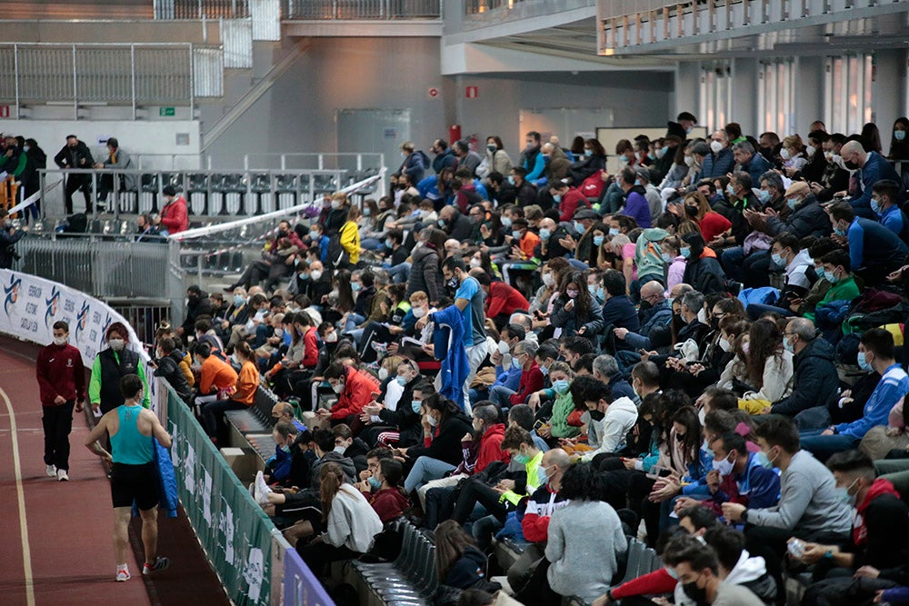 Bruno Hortelano, ilustres integrantes del 4x400, junto al salmantino Álvaro de Arriba, los grandes protagonistas de la tarde de atletismo en la Carlos Gil Pérez