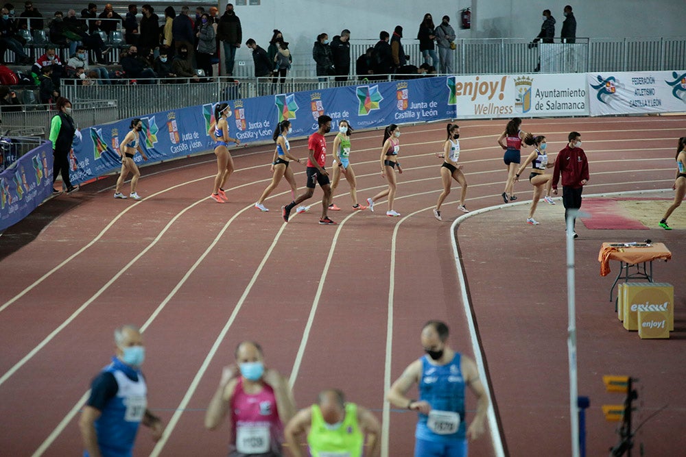 Bruno Hortelano, ilustres integrantes del 4x400, junto al salmantino Álvaro de Arriba, los grandes protagonistas de la tarde de atletismo en la Carlos Gil Pérez