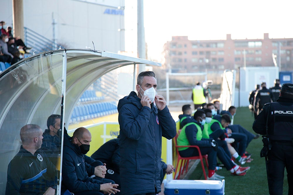 Espectacular remontada final de Unionistas ante el Rayo Majadahonda para volver al play-off (2-1)