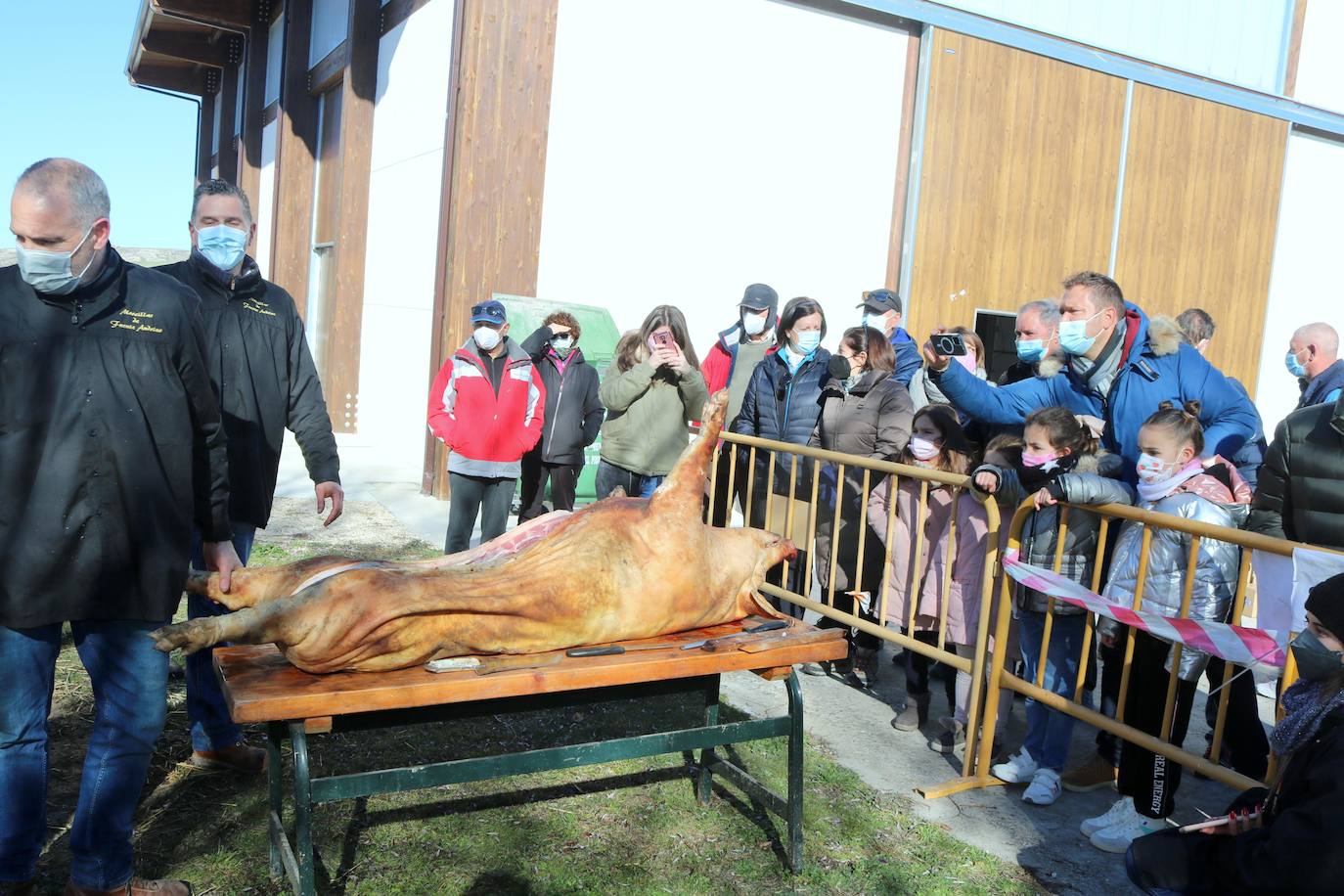 El Ayuntamiento organiza por vez primera una iniciativa que nace con vocación de continuidad, que incluyó también una cita del concurso de 'Rural Chef'