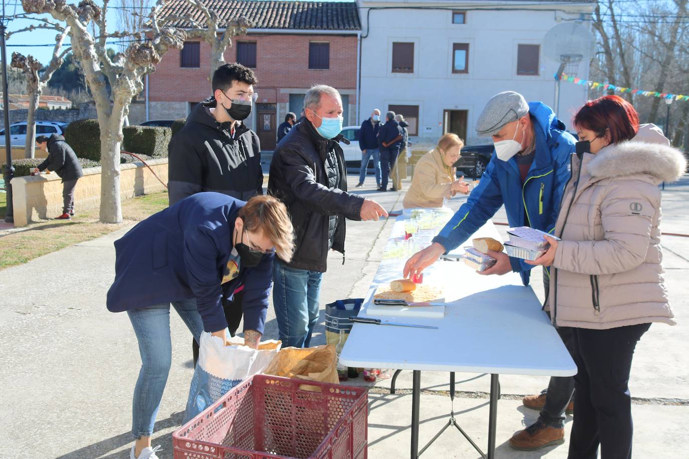 El Ayuntamiento organiza por vez primera una iniciativa que nace con vocación de continuidad, que incluyó también una cita del concurso de 'Rural Chef'