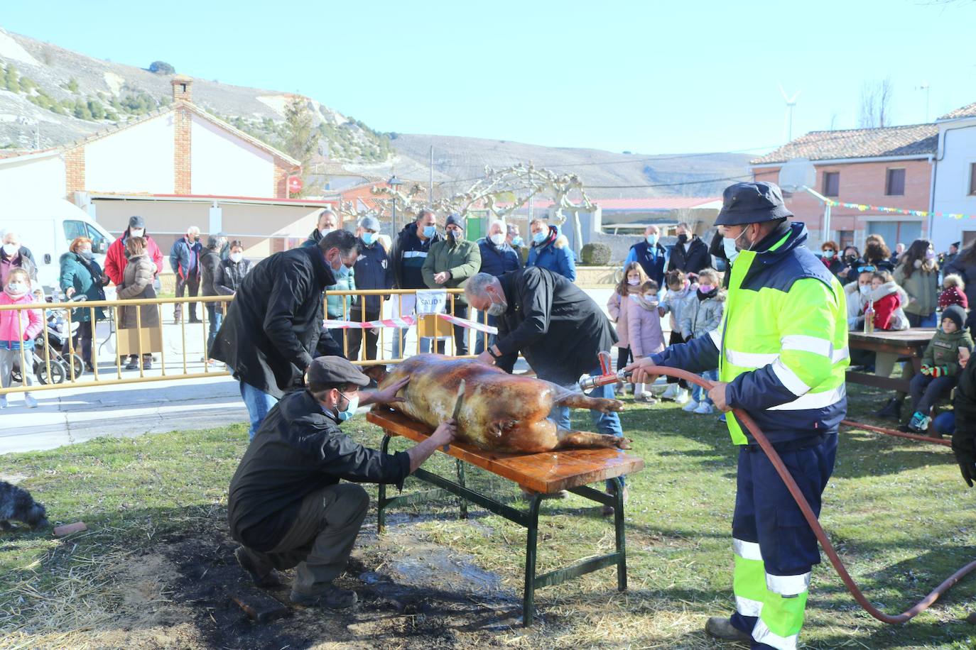 El Ayuntamiento organiza por vez primera una iniciativa que nace con vocación de continuidad, que incluyó también una cita del concurso de 'Rural Chef'