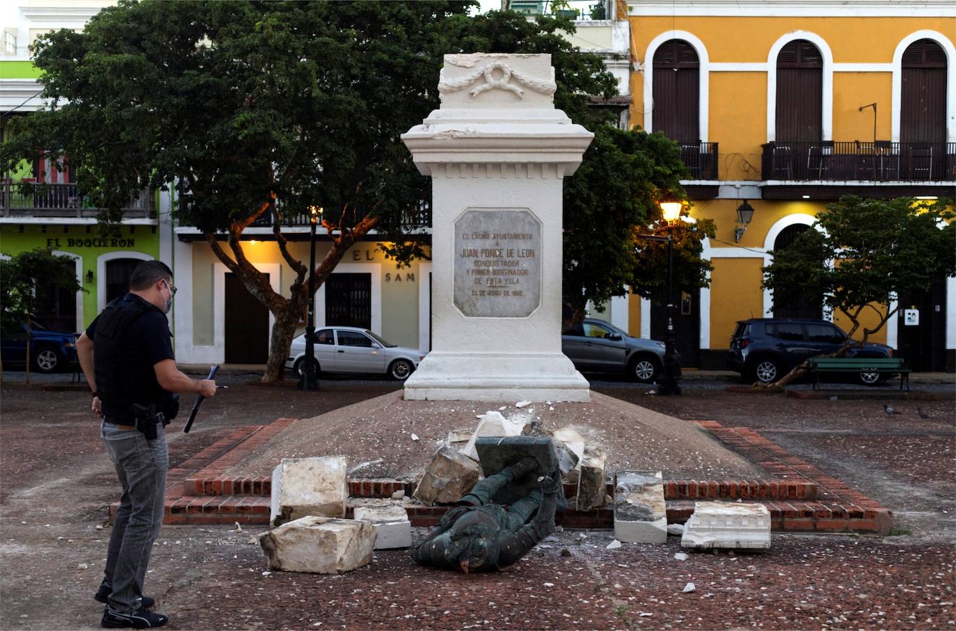 Fotos: La estatua de Ponce de Léon, derribada