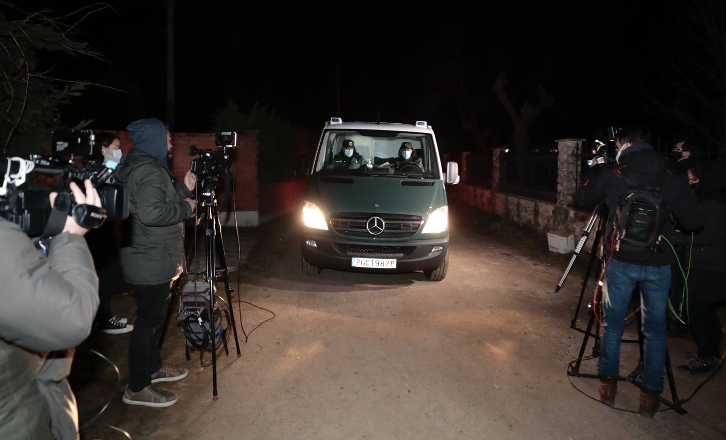 Fotos: Los buzos inician en el Duero la búsqueda de la joven Esther López, desaparecida en Traspinedo