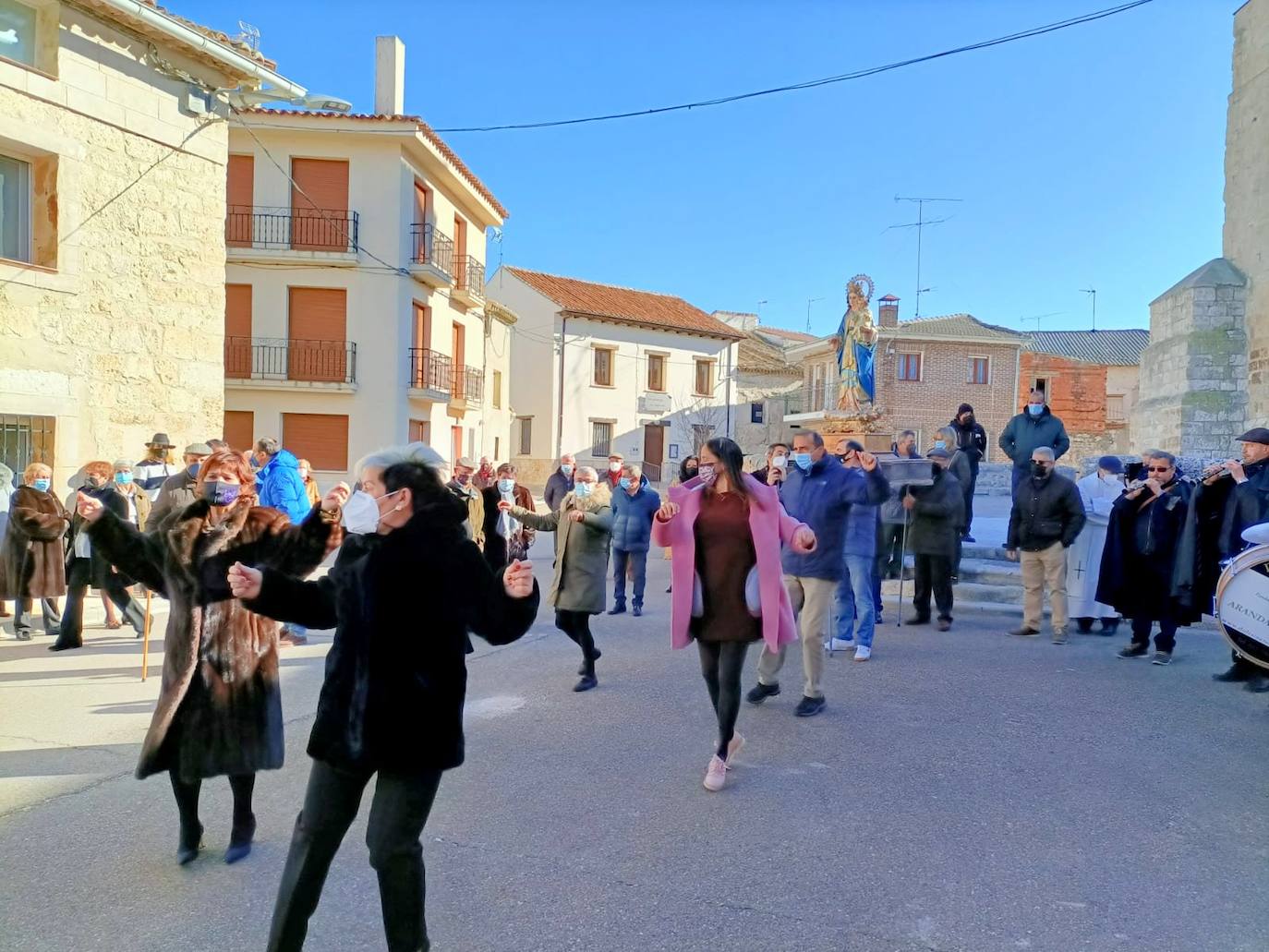 Fotos: Los ceviqueños danzan a la Virgen de la Paz