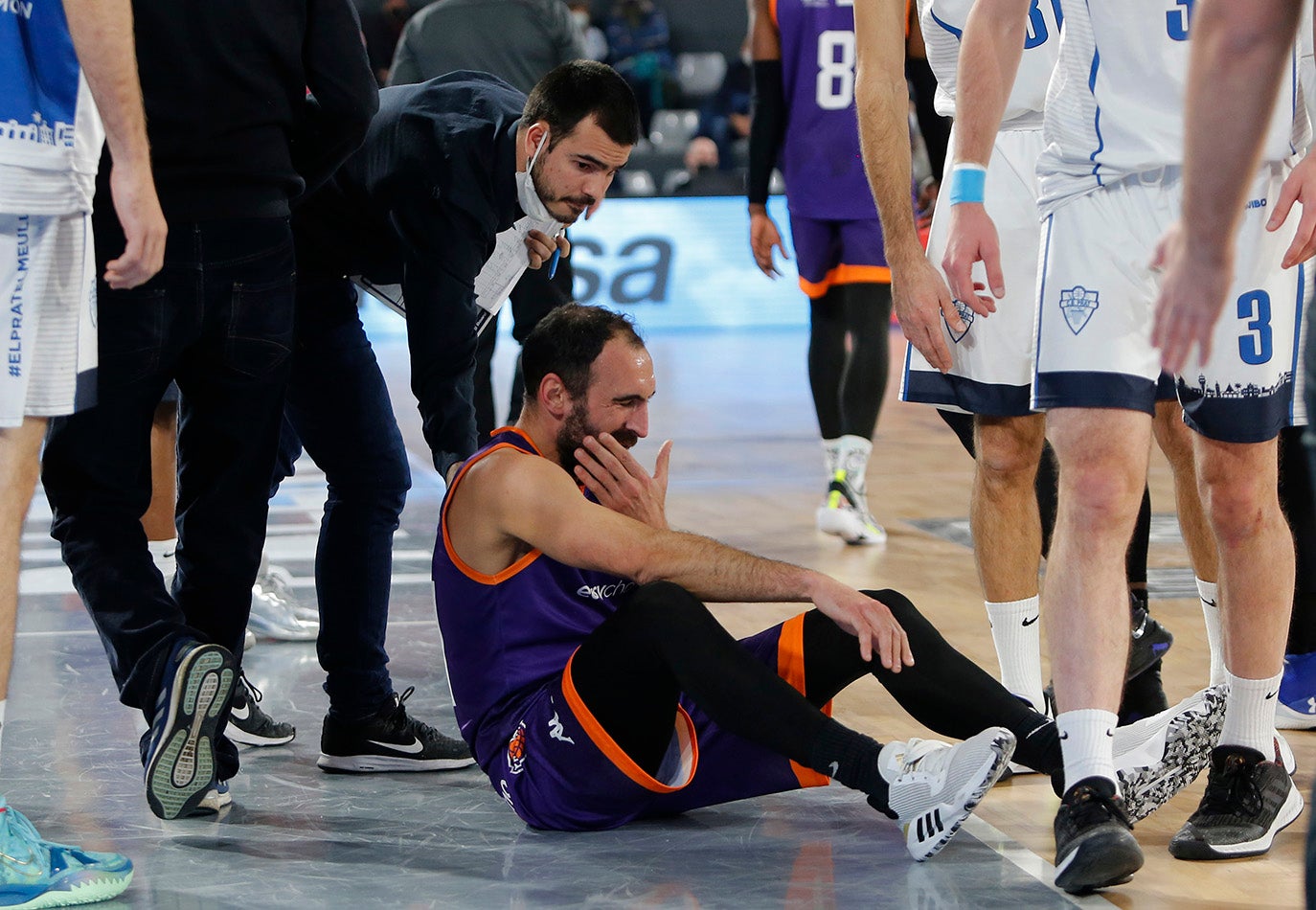 EasyCharger Palencia Baloncesto 74 - 83 C.B Prat