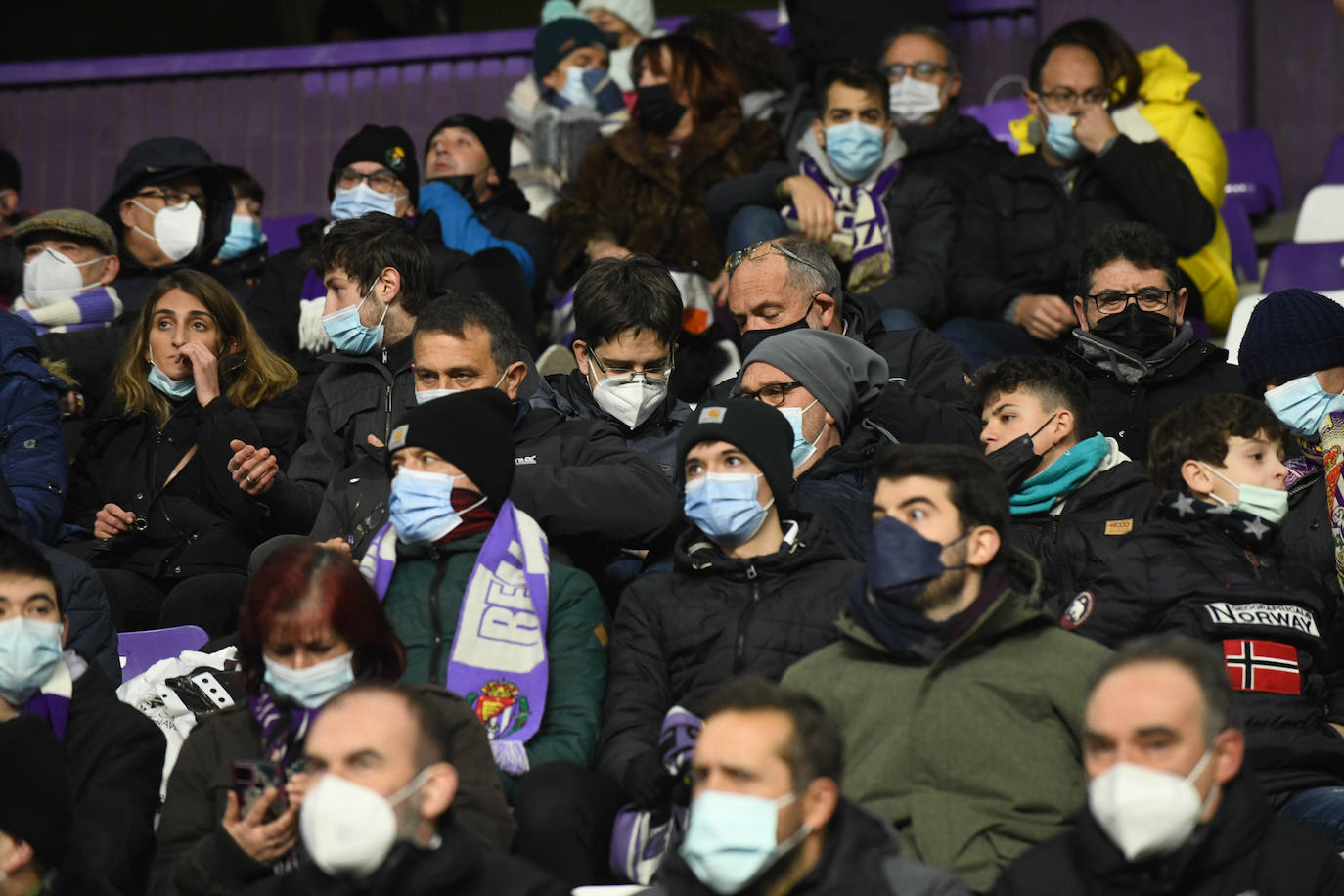 Fotos: Búscate en la grada del Real Valladolid-Sporting (1/4)