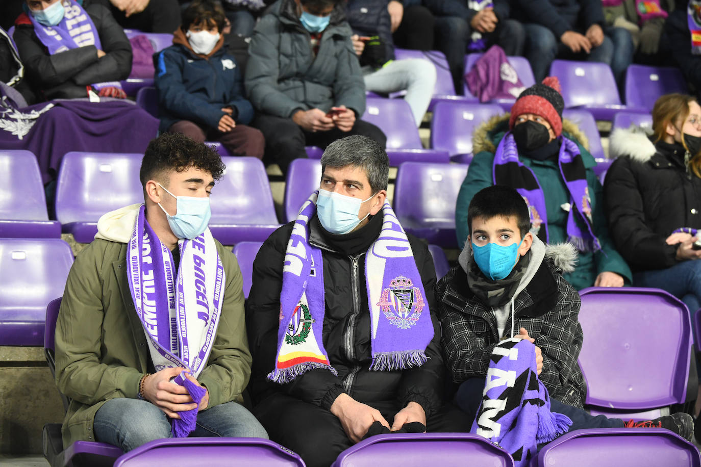 Fotos: Búscate en la grada del Real Valladolid-Sporting (1/4)