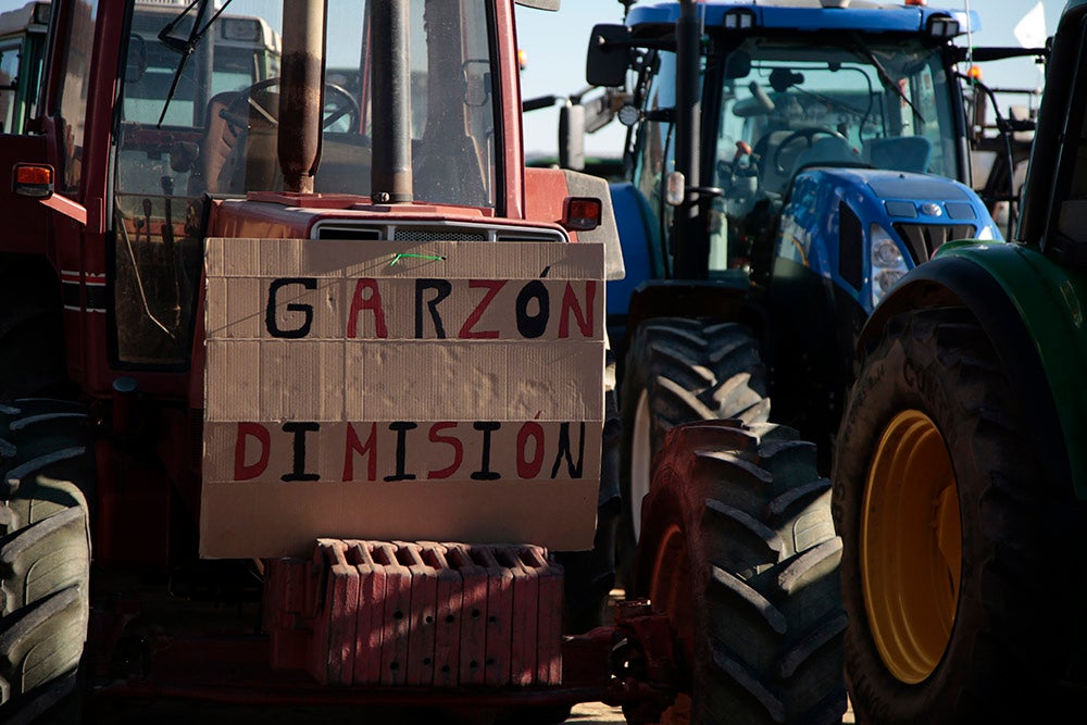 Cientos de tractores y miles de personas 'toman' Salamanca para exigir rentabilidad en el campo