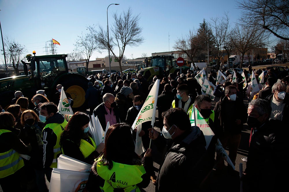 Cientos de tractores y miles de personas 'toman' Salamanca para exigir rentabilidad en el campo