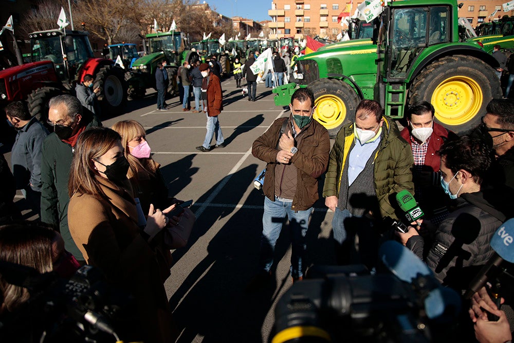 Cientos de tractores y miles de personas 'toman' Salamanca para exigir rentabilidad en el campo