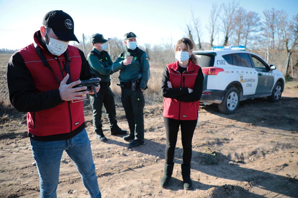 Los voluntarios de Asocación Desaparecidos prestan su apoyo en Traspinedo. 