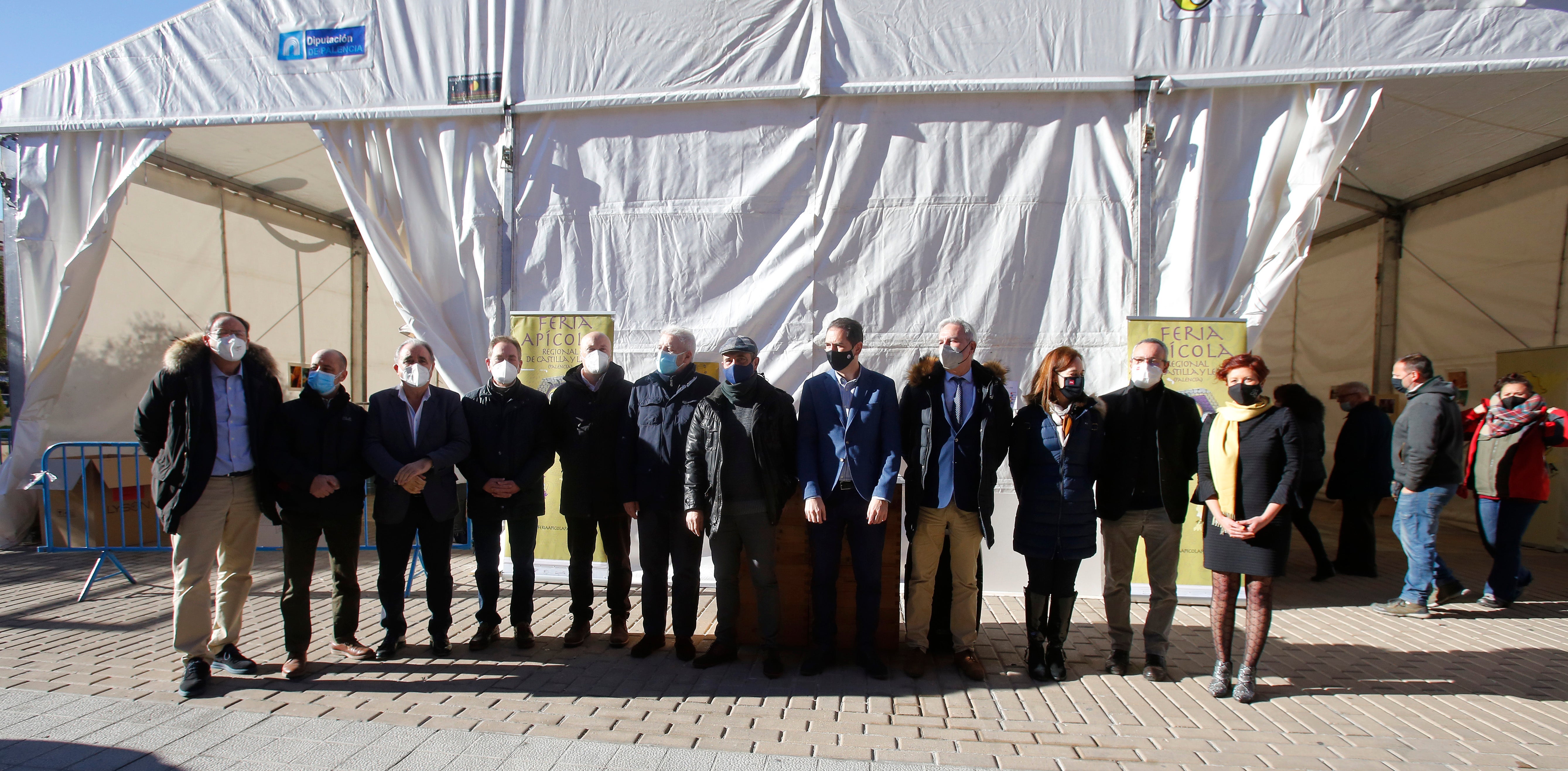 Inauguración de la III Feria de Apicultura en Palencia