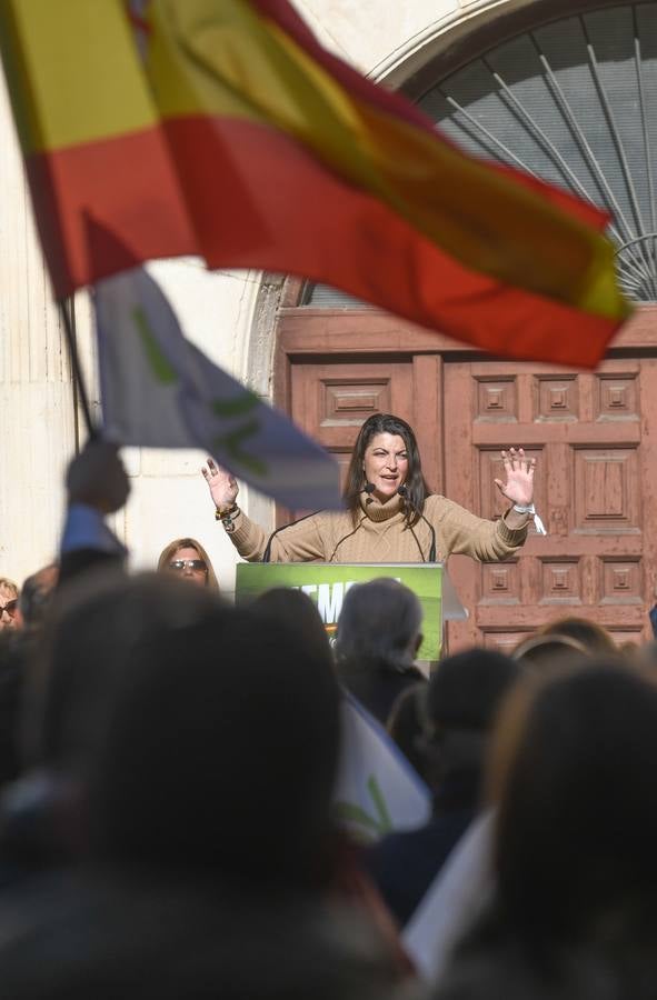 Fotos: Mitin de Vox en Valladolid con la diputada Macarena Olona