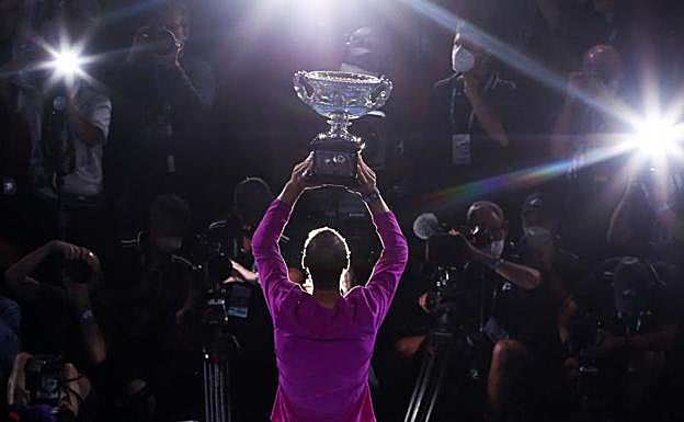 Una estatua para Nadal