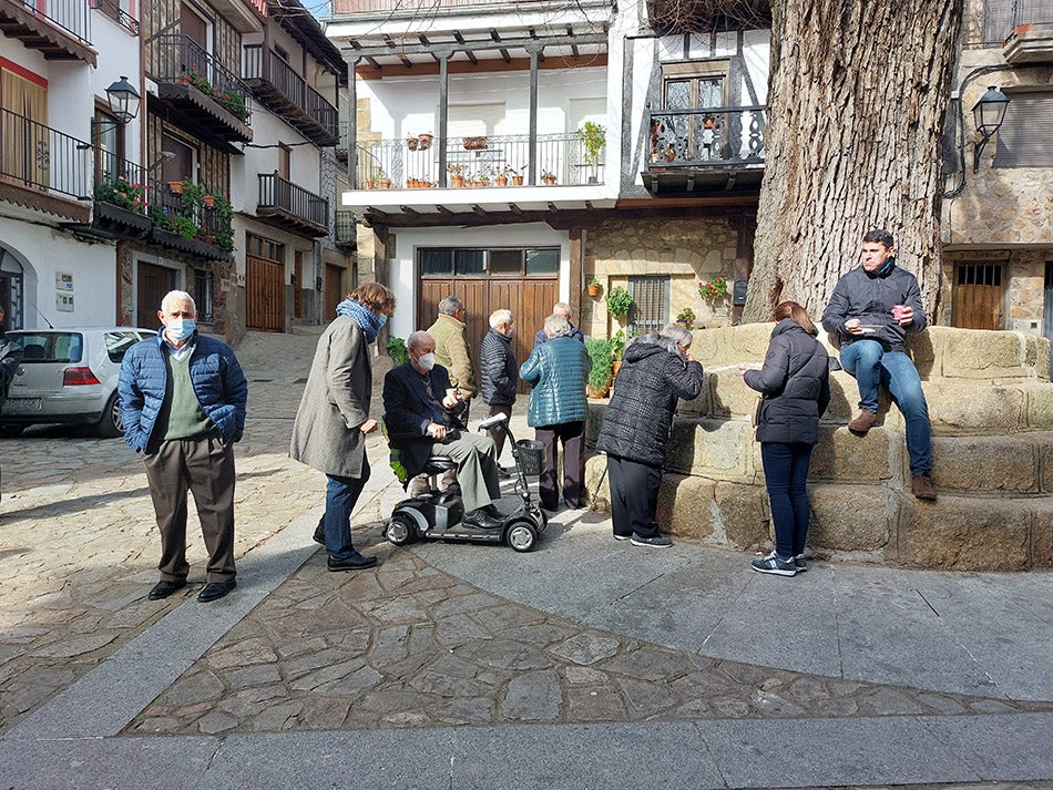 San Blas protege las gargantas de los vecinos de Herguijuela de la Sierra