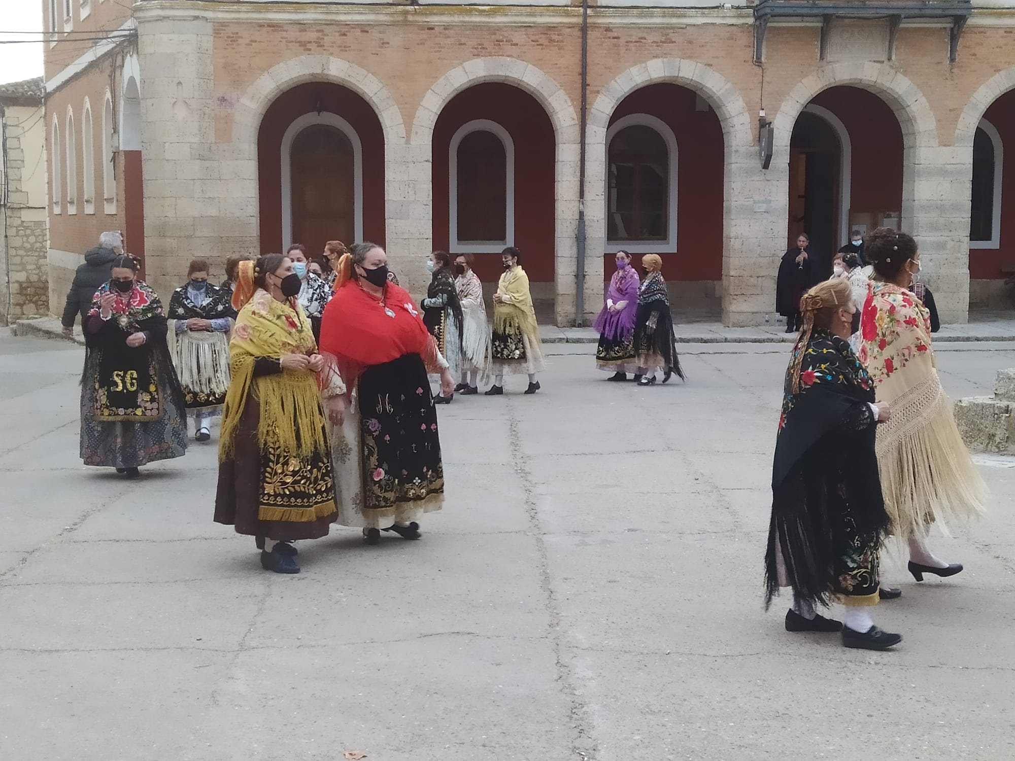Fotos: Bailes de Santa Águeda en Tiedra