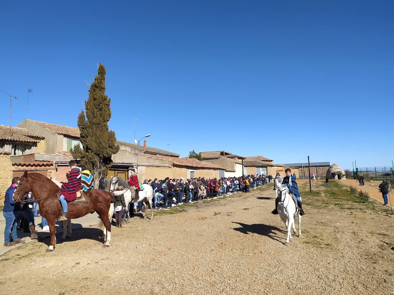 Carrera de cintas a caballo de Villagarcía de Campos y Tordehumos. 