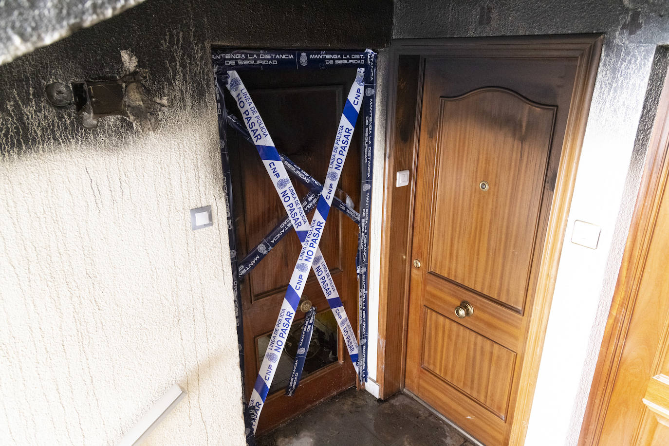 Fotos: Incendio en un piso de La Rondilla con un víctima mortal