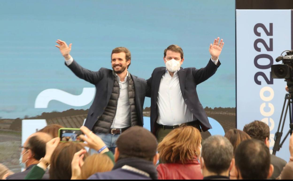 Mañueco con Pablo Casado.
