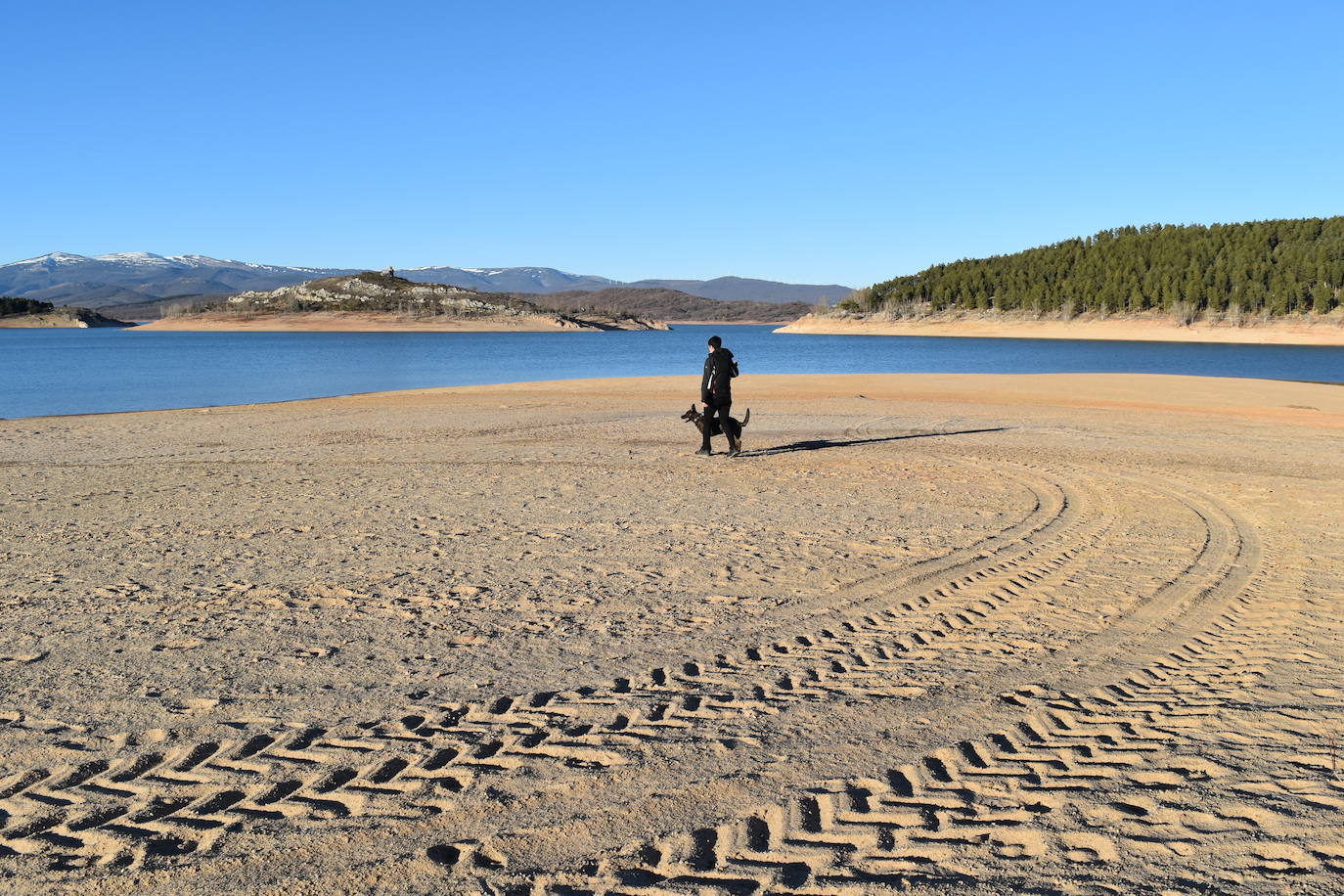 Fotos: Primeros signos de alerta en los pantanos de Palencia