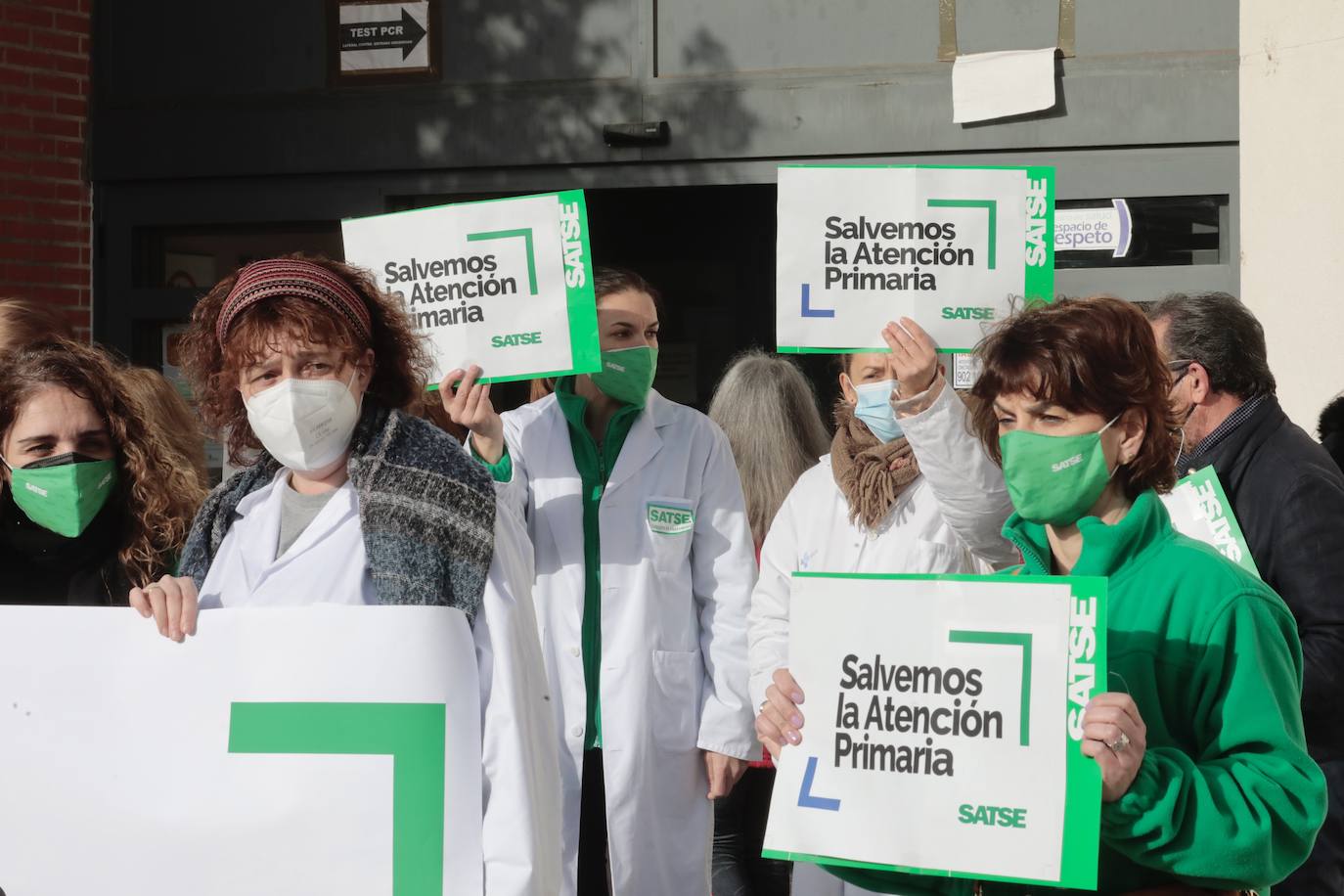 Fotos: Protesta de enfermeros y fisioterapeutas en Valladolid