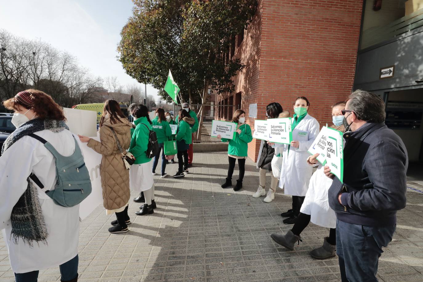 Fotos: Protesta de enfermeros y fisioterapeutas en Valladolid