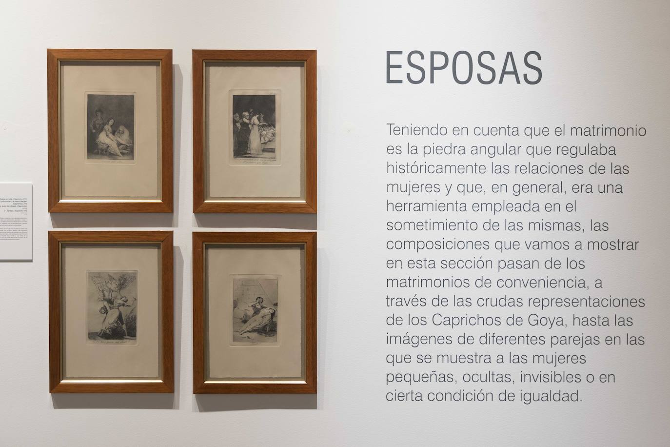 Varios momentos en la exposición 'Femenino rural', en la sala de la Pasión. 
