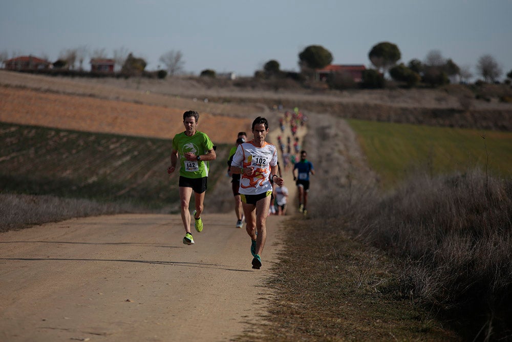 Manuel Vicente Tejedor y Verónica Sánchez culminaron sus correspondientes triunfos en la Liga de Cross imponiéndose en la última jornada en Cabrerizos