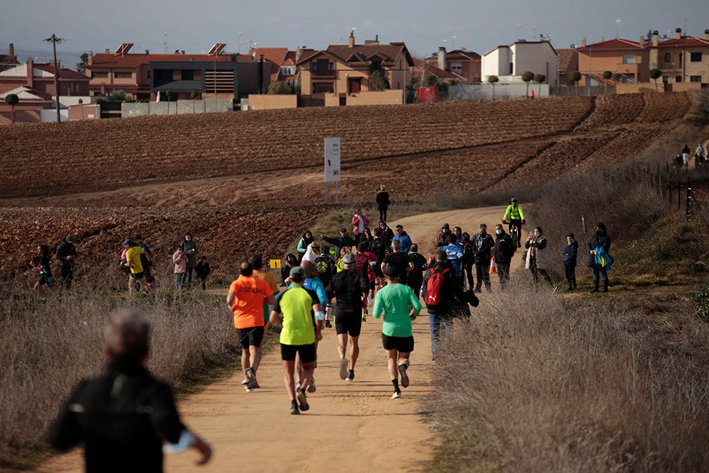 Manuel Vicente Tejedor y Verónica Sánchez culminaron sus correspondientes triunfos en la Liga de Cross imponiéndose en la última jornada en Cabrerizos