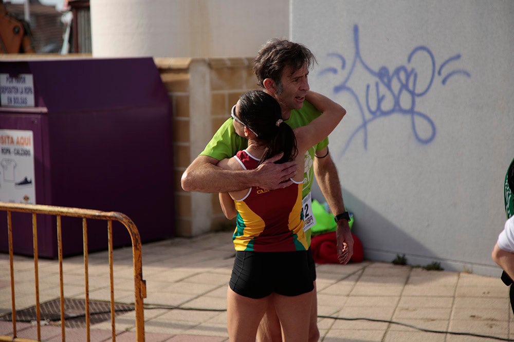 Manuel Vicente Tejedor y Verónica Sánchez culminaron sus correspondientes triunfos en la Liga de Cross imponiéndose en la última jornada en Cabrerizos