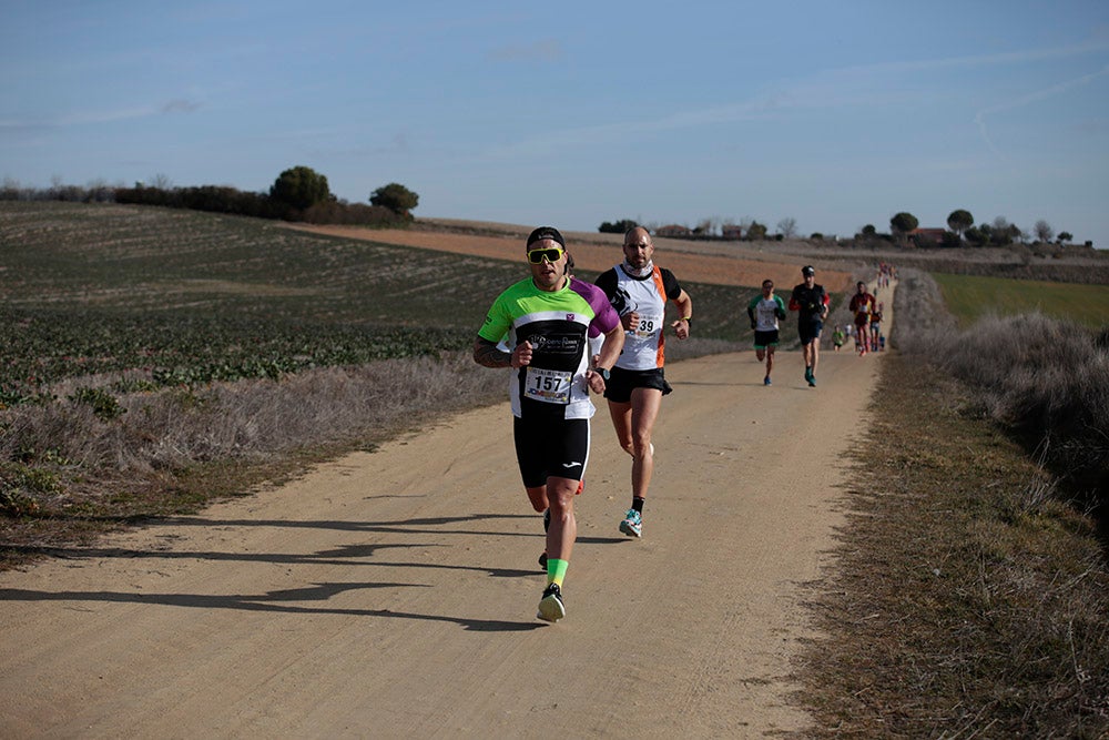 Manuel Vicente Tejedor y Verónica Sánchez culminaron sus correspondientes triunfos en la Liga de Cross imponiéndose en la última jornada en Cabrerizos