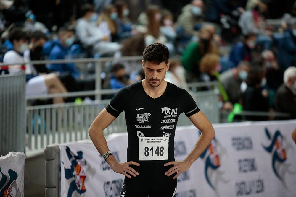 Hortelano y Erta logran la mínima mundialista en 400 en Salamanca, Óscar Husillos abandona y Álvaro de Arriba se queda cerca en 800