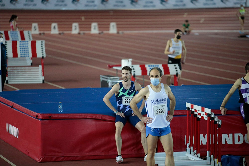 Hortelano y Erta logran la mínima mundialista en 400 en Salamanca, Óscar Husillos abandona y Álvaro de Arriba se queda cerca en 800