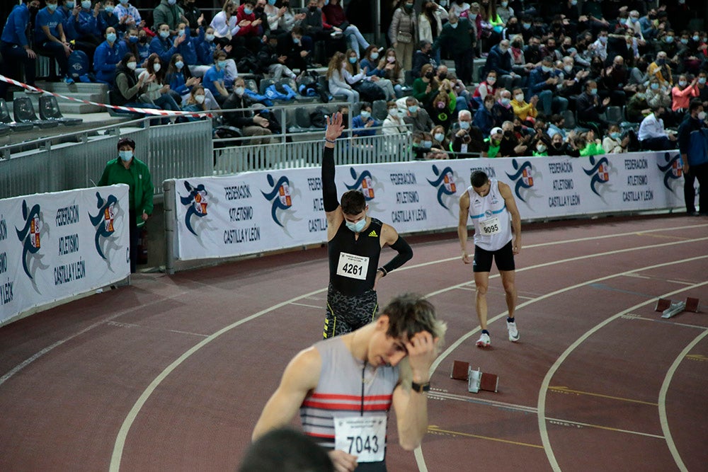Hortelano y Erta logran la mínima mundialista en 400 en Salamanca, Óscar Husillos abandona y Álvaro de Arriba se queda cerca en 800