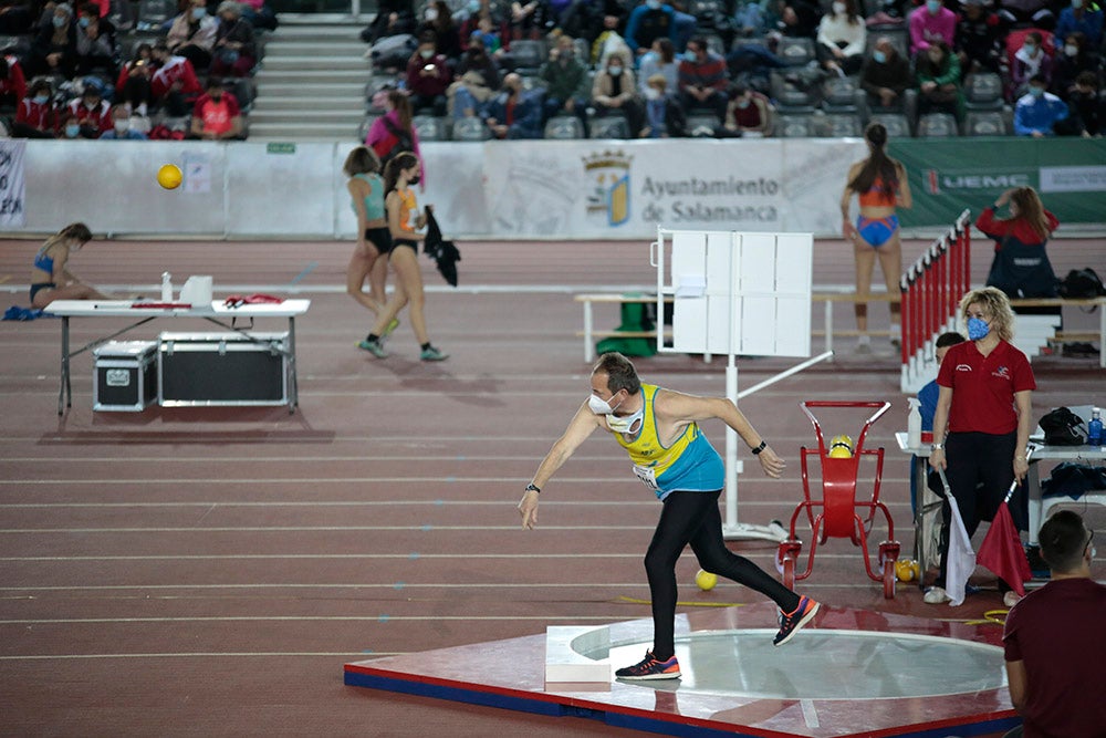 Hortelano y Erta logran la mínima mundialista en 400 en Salamanca, Óscar Husillos abandona y Álvaro de Arriba se queda cerca en 800